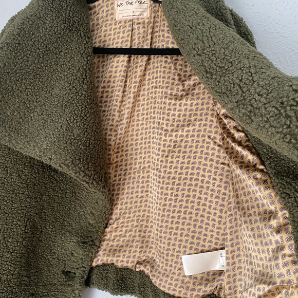 Brand new Jacket - Picture 5 of 7